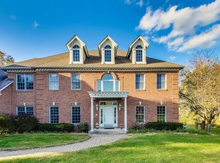 3737 Wolf Rd, Oswego, IL 60543