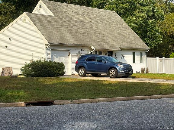 2nd image of 79 Hawkins Path