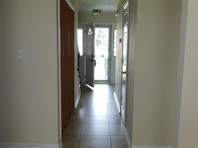 7559 Hughart St — Photo 30