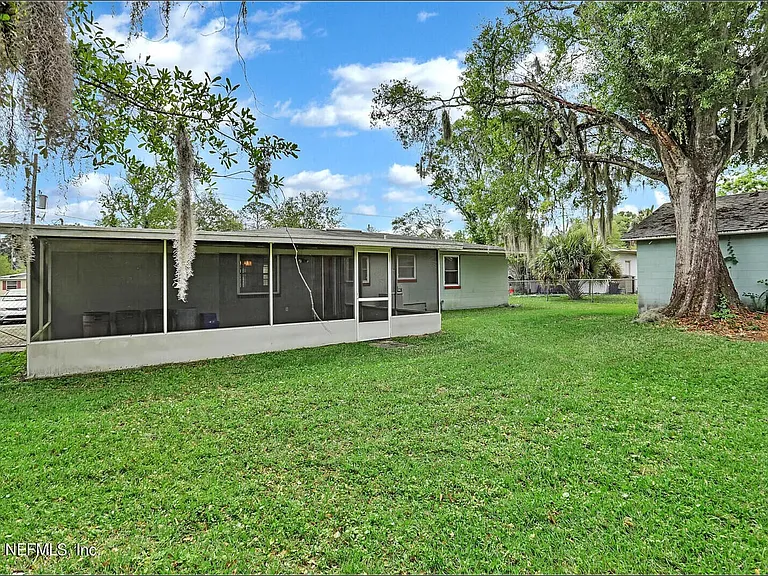 5012 Perrine Dr — Photo 5