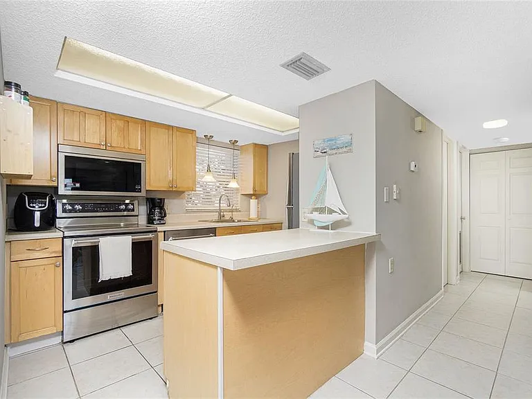 1358 Rock Dove Ct #7 — Photo 9