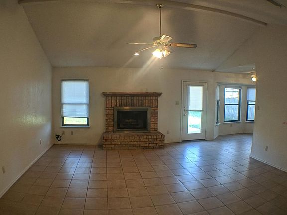 2nd image of 2002 Sundown Dr