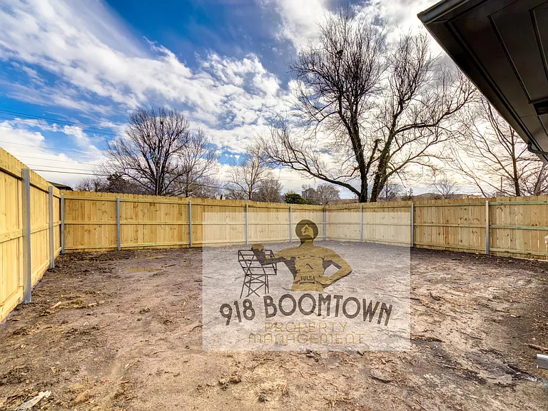 4819 E 37th Pl — Photo 29