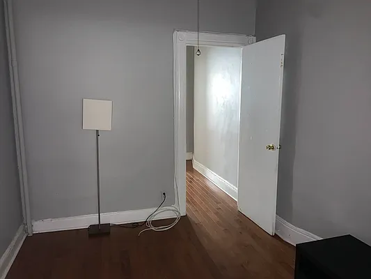 Rented by Voro, LLC | media 23