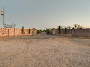 7705 W Yedra Rd, Tucson, AZ 85757