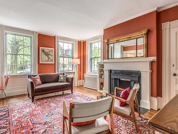 5th image of 361 Essex St