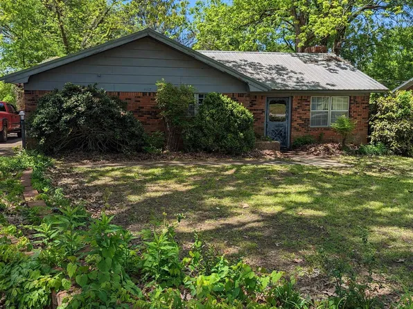 4018 Greenwood Rd, Bessemer, AL 35022