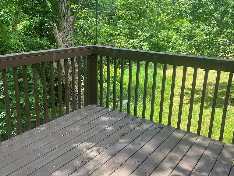 37 Roosevelt St — Photo 13