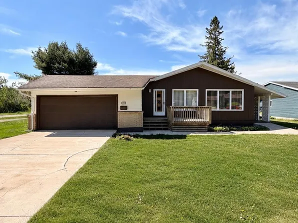 780 White Ave, Ishpeming, MI 49849