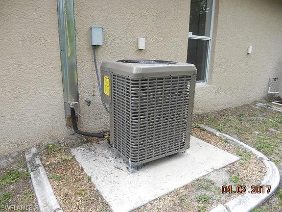 4th image of 723 Almelia St E