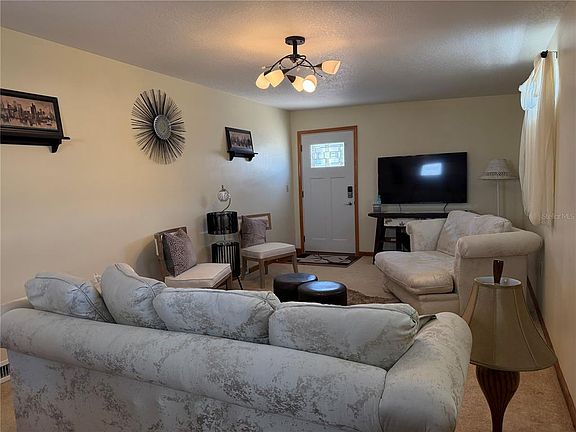 5th image of 538 CENTER CREST BOULEVARD