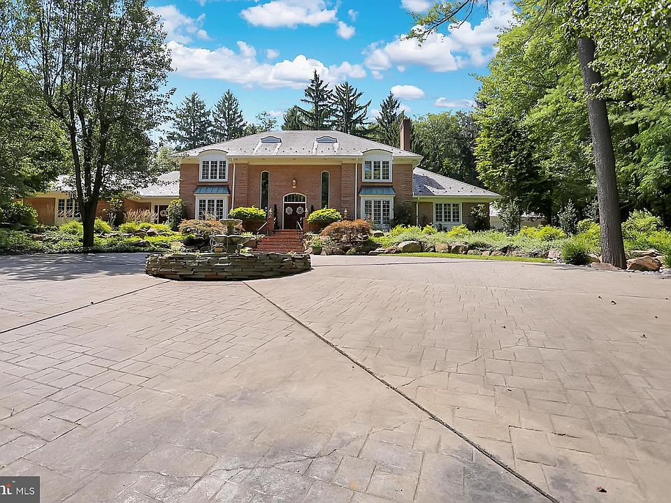 813 Old Fritztown Rd, Sinking Spring, PA 19608 Zillow