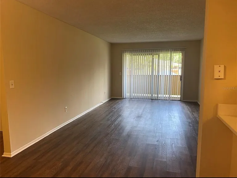670 Kenwick Cir #204 — Photo 8