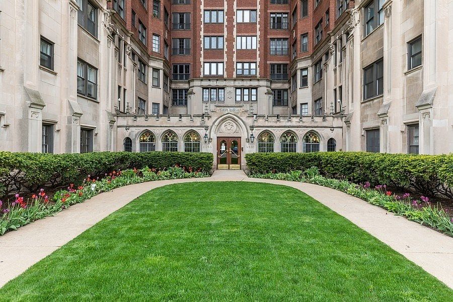 Vista Homes is an 118 unit cooperative building es