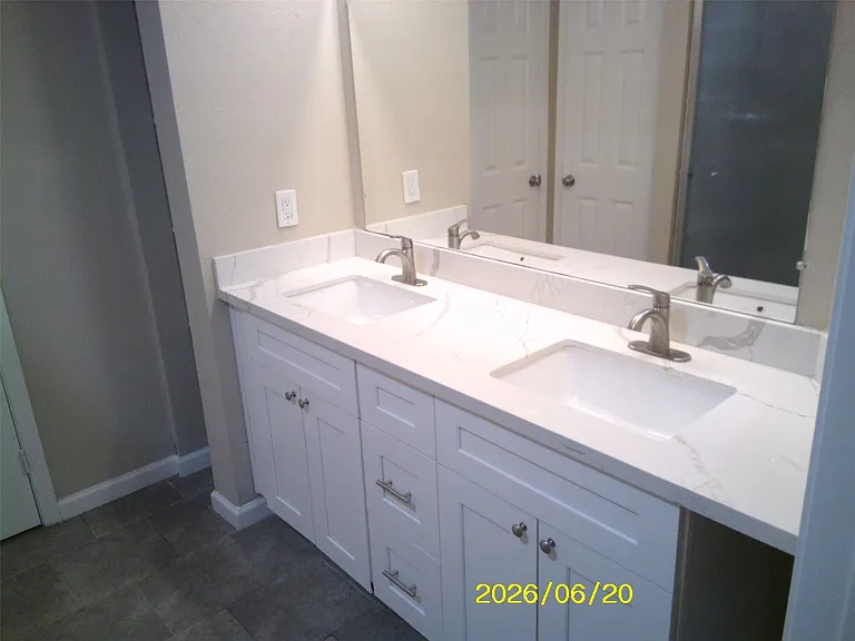 18327 Campbellford Dr — Photo 10
