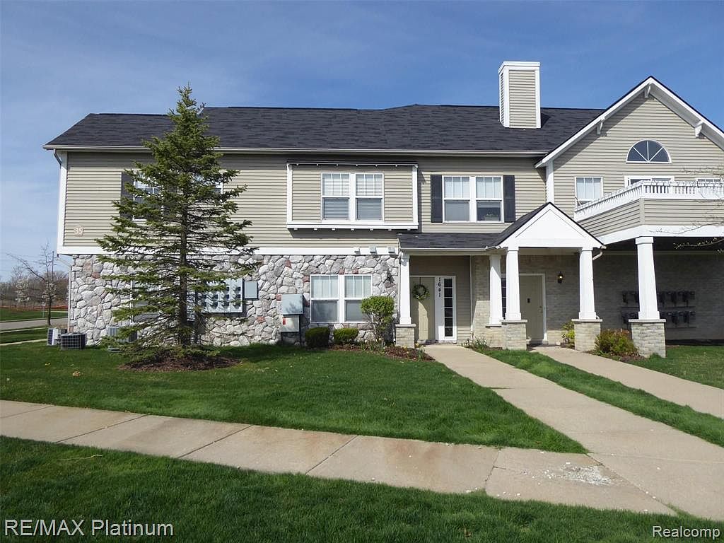 1641 Welland St, Howell, MI 48855 Zillow