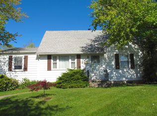 91 Longview Cir, Fords, NJ 08863