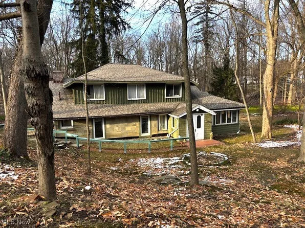 4577 Emerson Rd, South Euclid, OH 44121