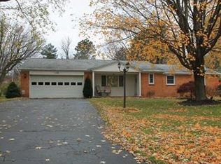 1122 Cherry Hill Ln, Webster, NY 14580