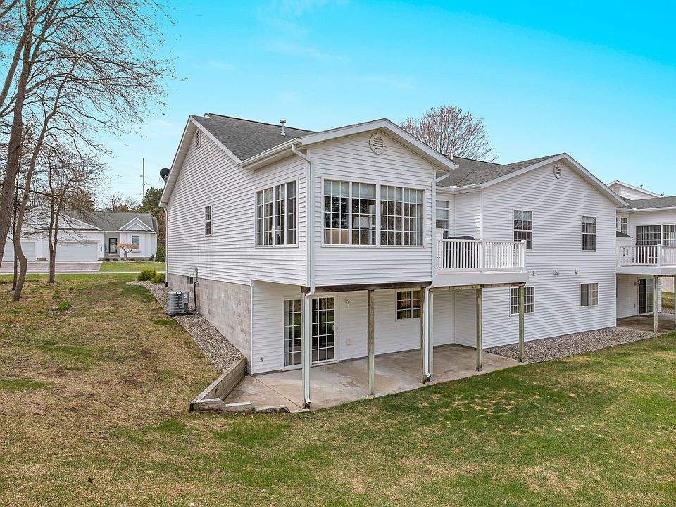 2544 E Turning Leaf Way, Fruitport, MI 49415 Zillow