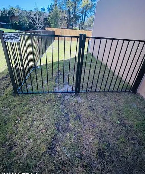 440 Aralia Ln — Photo 11