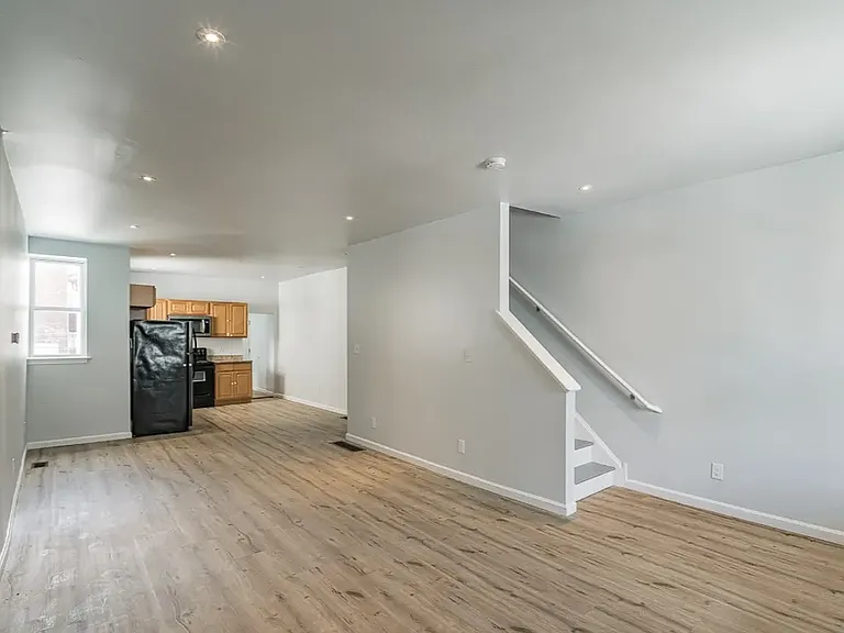 1239 N Frazier St #1 — Photo 8