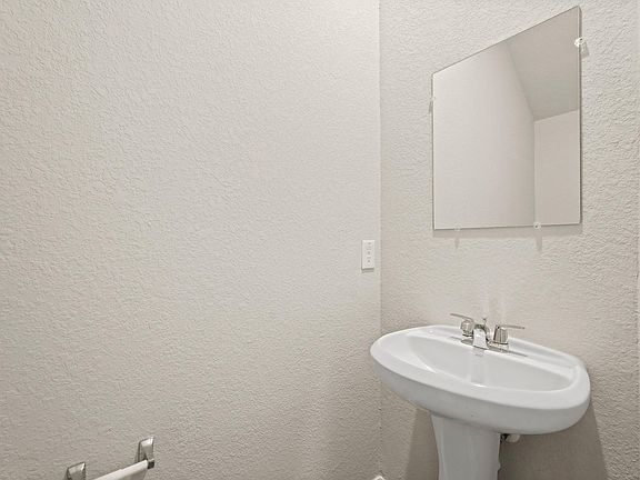 4th image of 1106 Burkes Ridge Trl