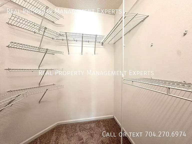 7603 Rolling Meadows Ln — Photo 16