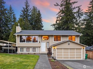 2518 NE 135th St, Seattle, WA 98125