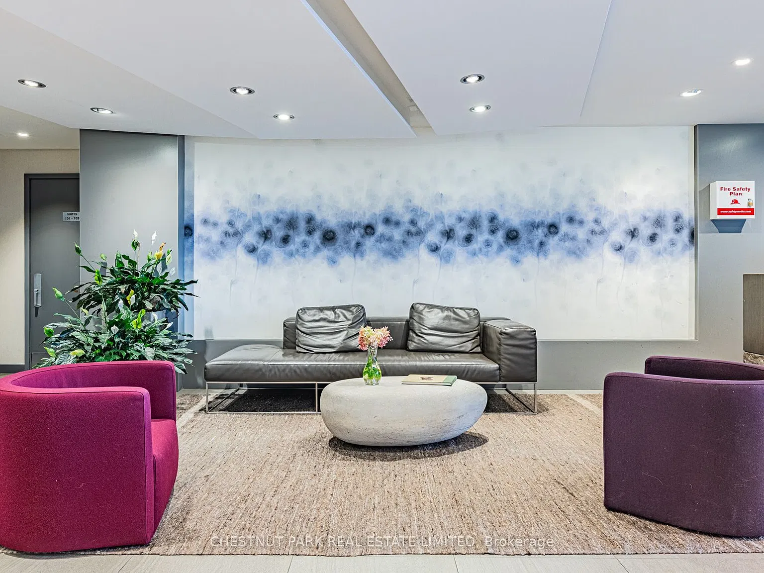 Domus Condos / Domus Lofts — Photo 2
