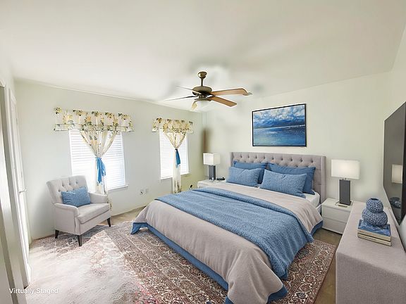 3rd image of 104 Dovehill Cir