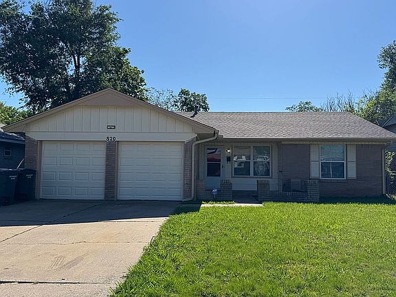 820 Englewood Exterior