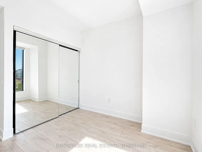 858 Dupont St #743 — Photo 14