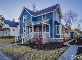 22 E 16th St, Holland, MI 49423
