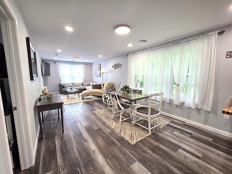 276 Sumner St #2 — Photo 14