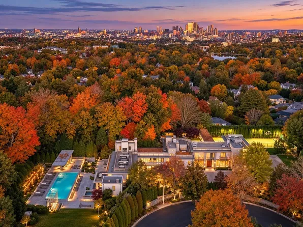 55 Singletree Rd, Brookline, MA 02467