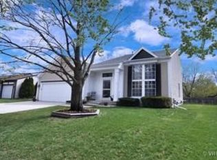 3113 Village Green Dr, Aurora, IL 60504