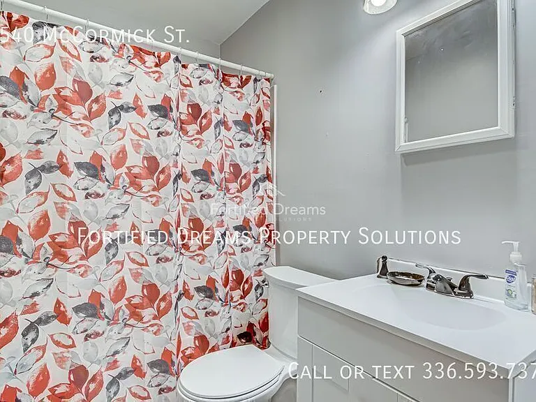 1540 McCormick St — Photo 12