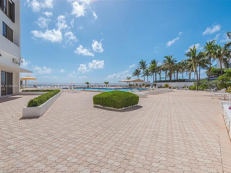 3505 S Ocean Dr #504 — Photo 4