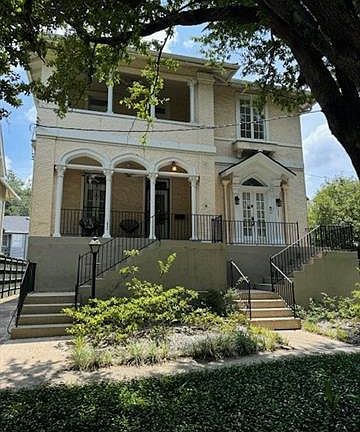 2nd image of 1531 Henry Clay Ave