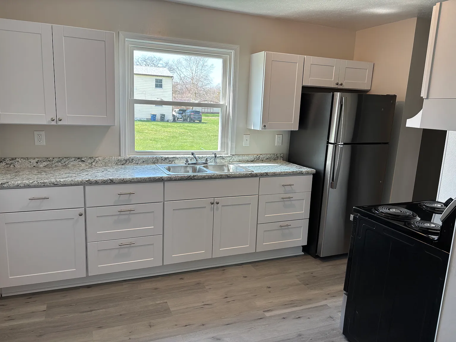 2 bed, 1.5 bath, 1100 sqft, $1,200 — Photo 1