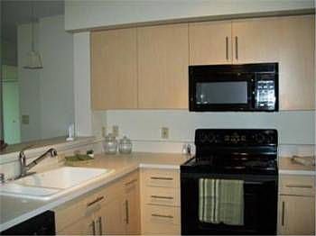 2nd image of 1100 106th Ave NE APT 404