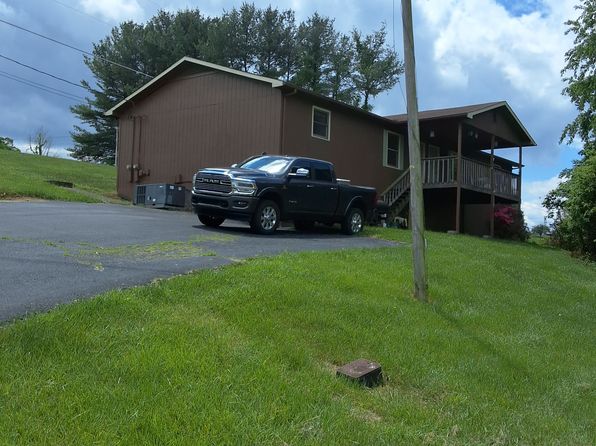 1331 Weaver Branch Rd #18