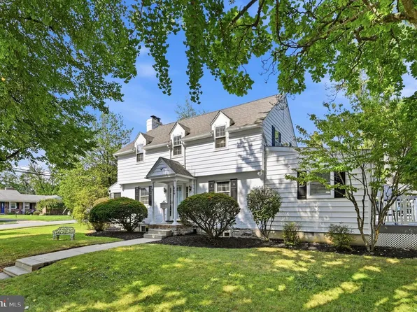 209 Thayer St, Ridley Park, PA 19078