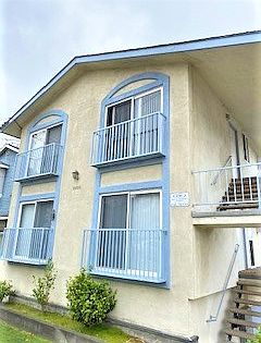 3rd image of 2010 Vanderbilt Ln #1Bdr-1Ba
