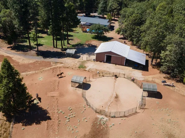1650 Queens Branch Rd, Rogue River, OR 97537