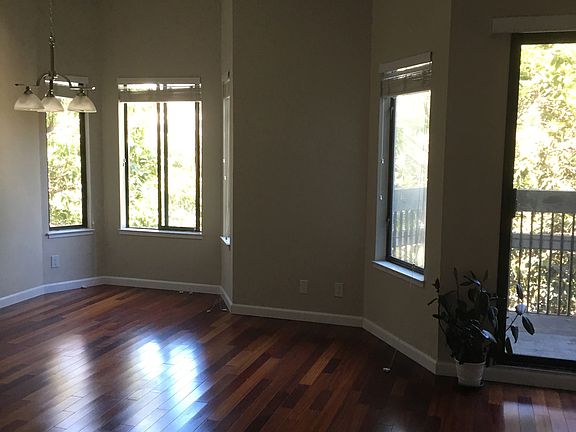 3rd image of 943 Bosworth St APT E