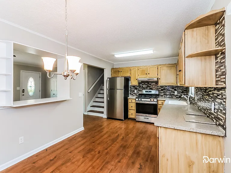 33 Fox Ridge Ct — Photo 6