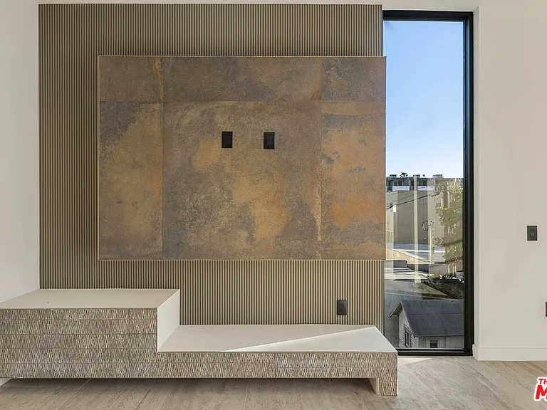 1021 N Ogden Dr #Penthouse 7 — Photo 6