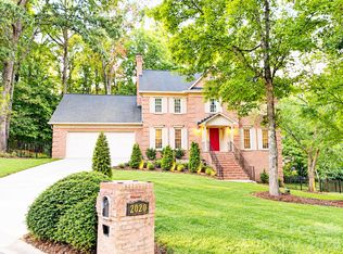 2020 Fairchelsea Way Ln, Matthews, NC 28105